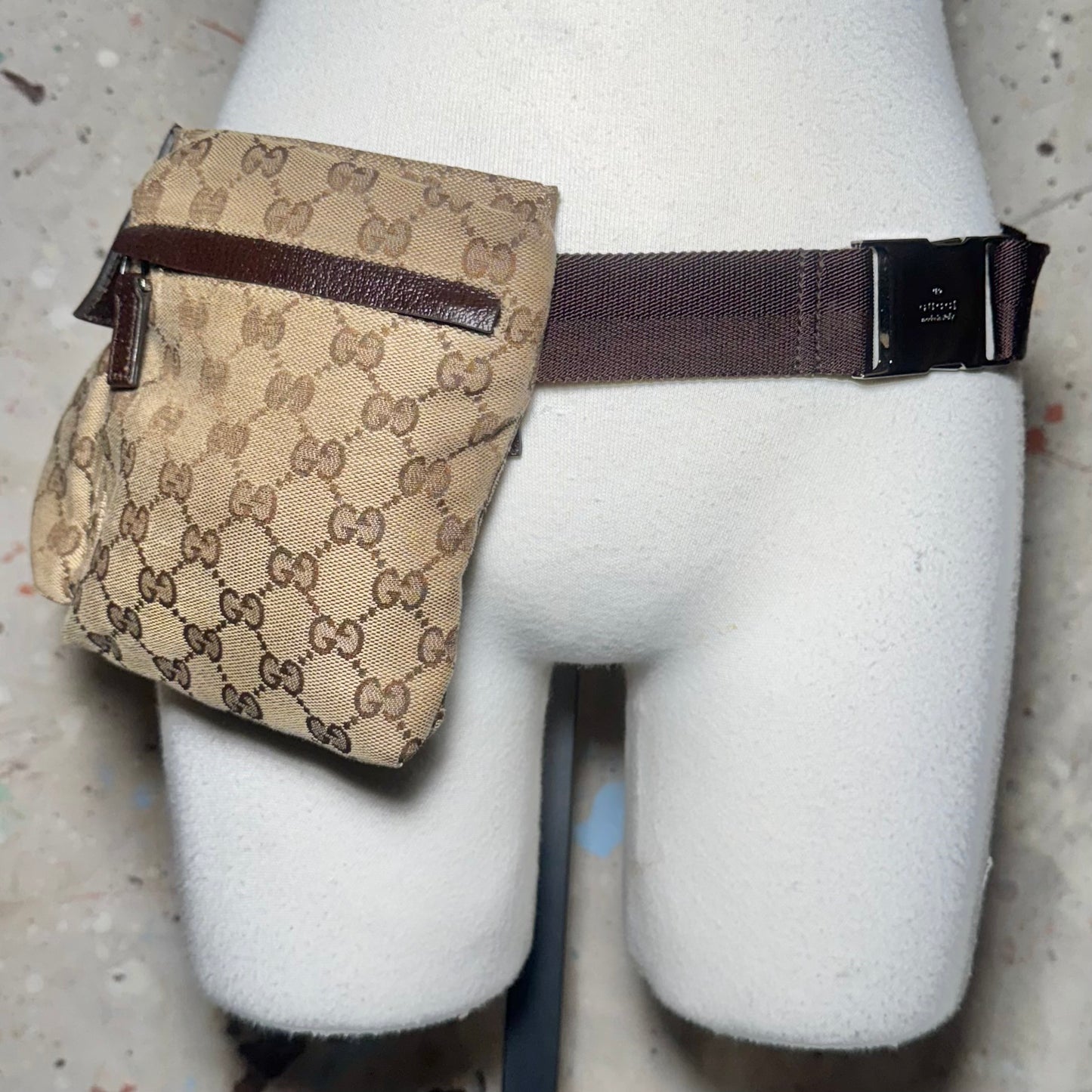 GUCCI BROWN GG MONOGRAM DOUBLE POCKET CANVAS BELT BAG