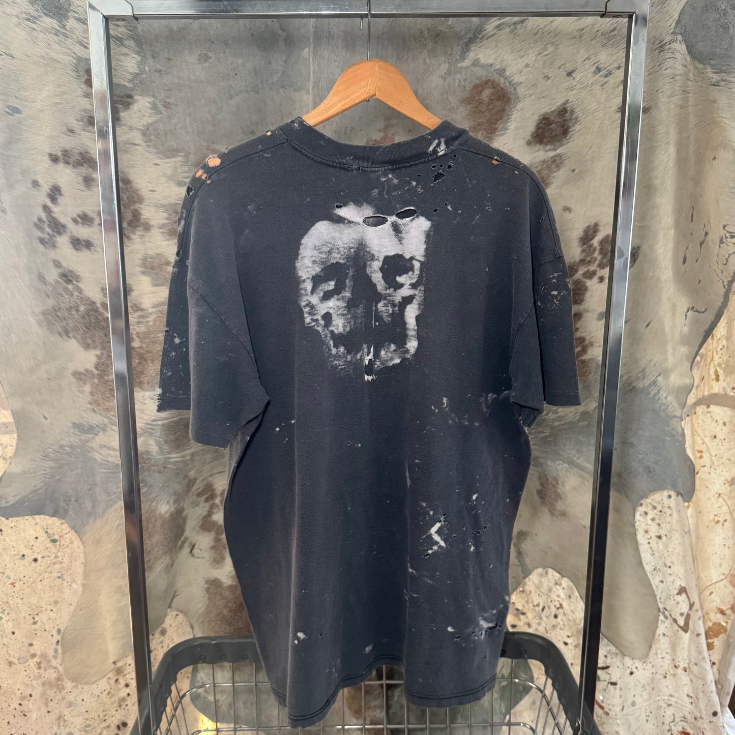 MOSQUITOHEAD ISIAH PEACE SIGN TEE