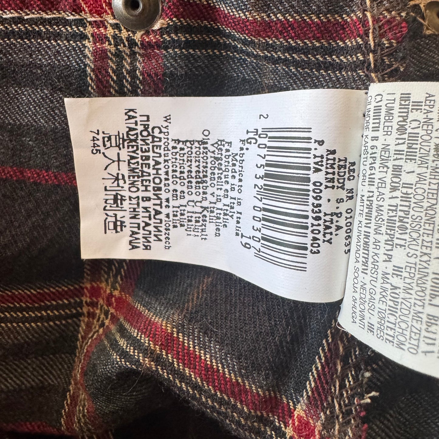 2000s TARTAN CARGO CAPRI PANTS