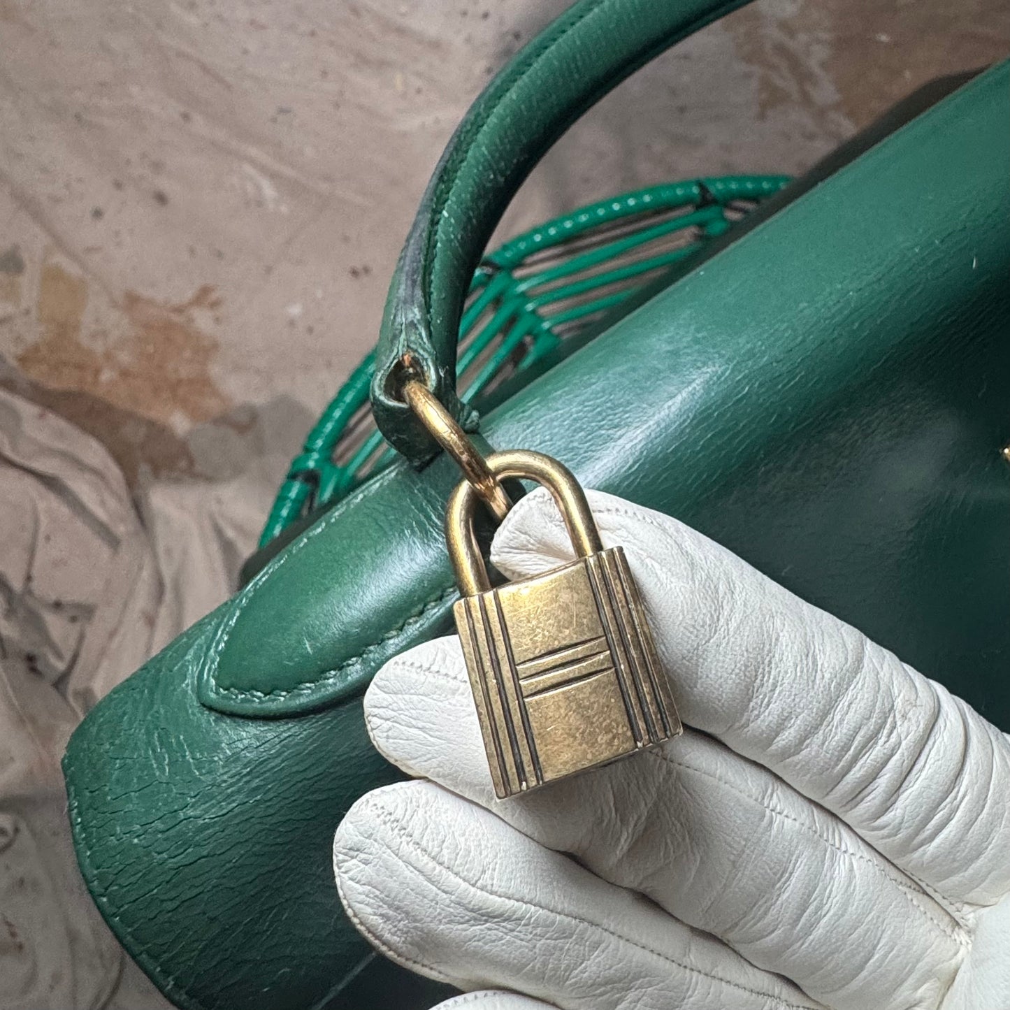 1960s / 1970s HERMES BOX SELLIER KELLY 32 VERT GREEN HANDBAG