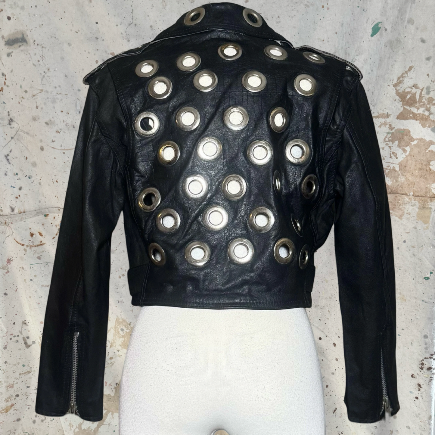 1980s LEATHER GROMMET BODY ARMOR LEATHER PERFECTO MOTORCYCLE BIKER JACKET