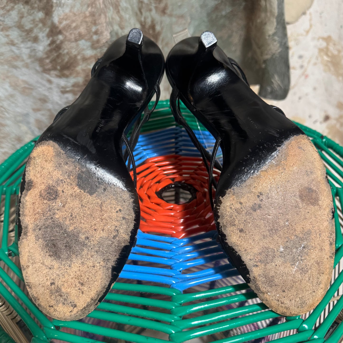 SALVATORE FERRAGAMO STRAPPY BLACK OPEN TOE SLINGBACK HEEL SANDALS 8.5