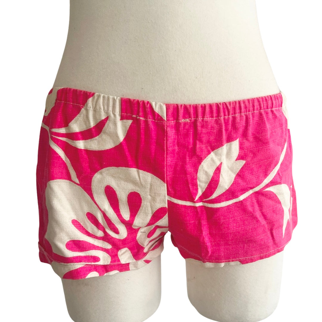 1960s VINTAGE PINK HAWAIIAN 2PC HALTER TOP AND HOT SHORTS