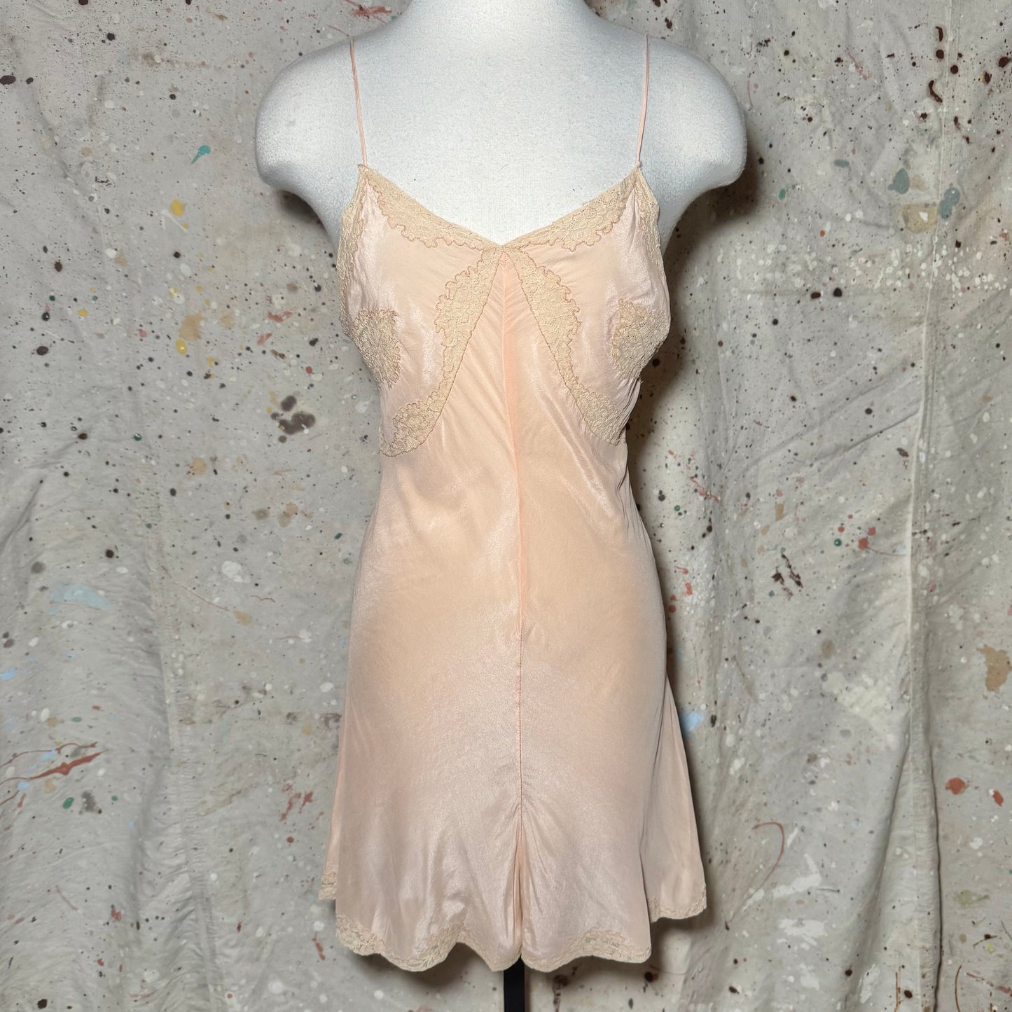 1930s L.ROUFF LINGERIE PARIS BIAS CUT PEACH SILK LACE CAMI KNICKERS