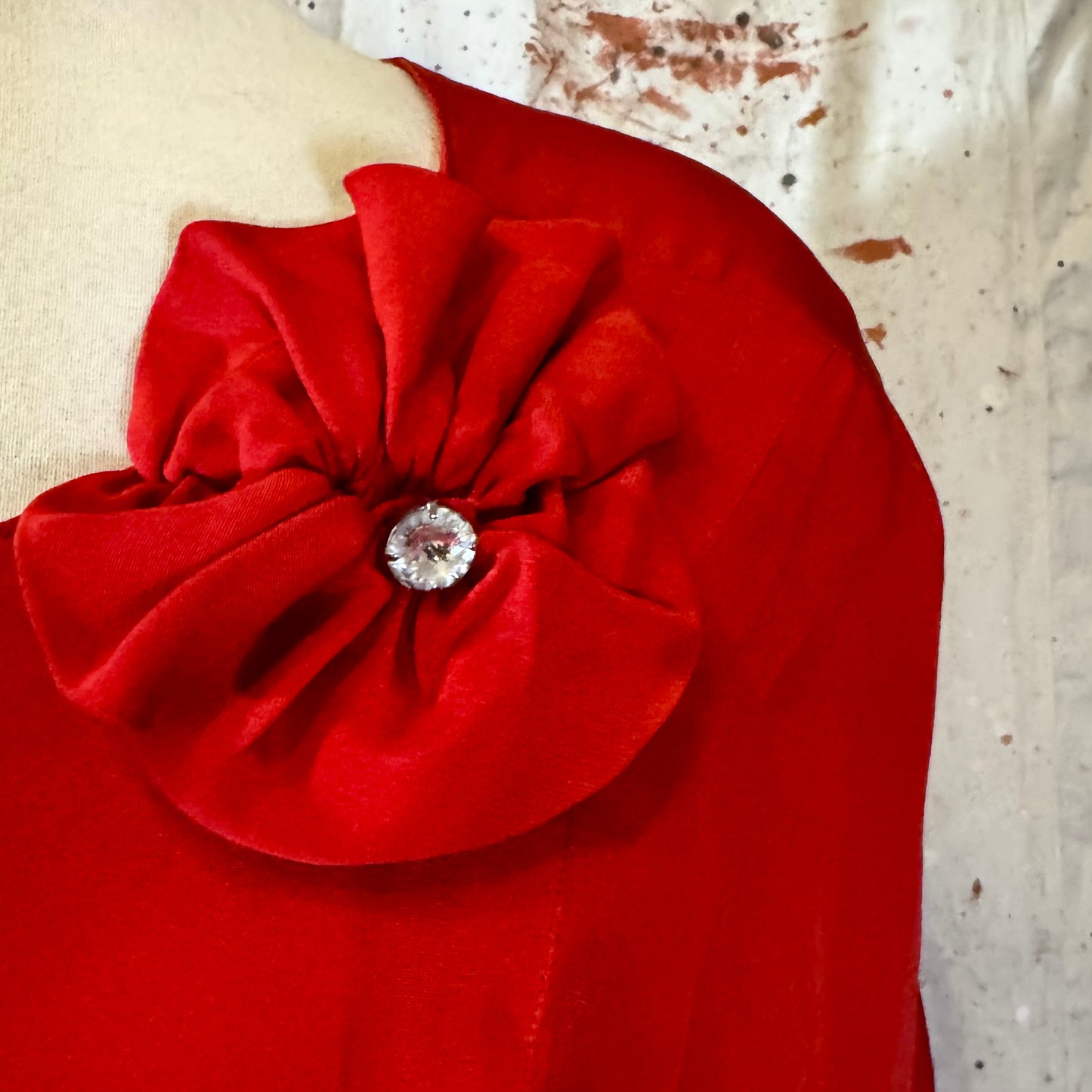 70s / 80s ITALIAN DESIGNER RED SILK LONG SLEEVE BACKLESS VELVET MERMAID TIERED HEM DRESS