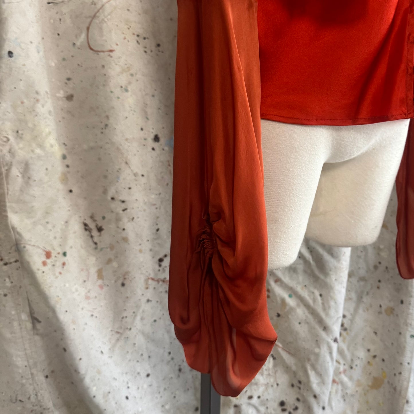 2006 RED/ORANGE ROBERTO CAVALLI SILK PUFF SLEEVE BUTTON DOWN TIE TOP