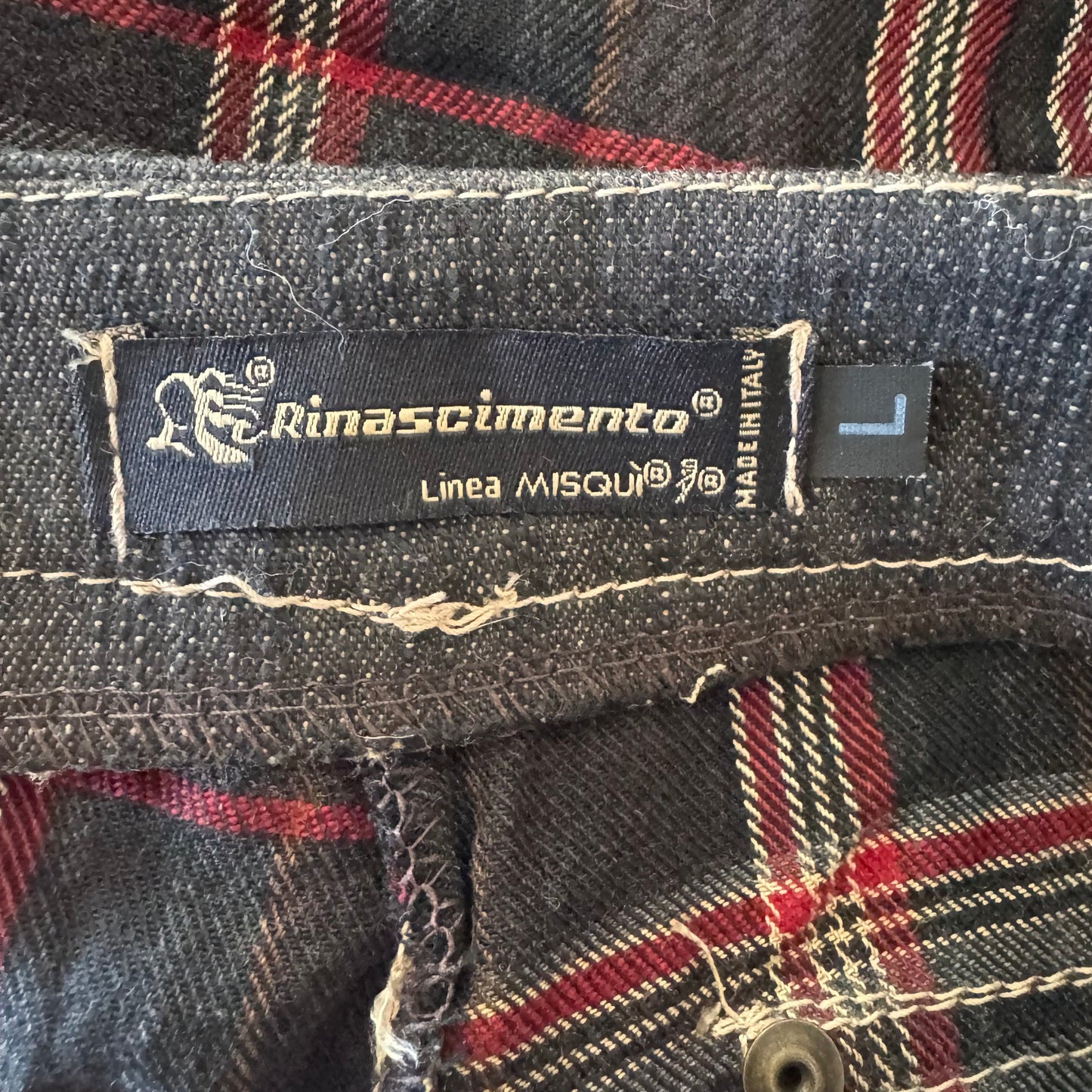 2000s TARTAN CARGO CAPRI PANTS