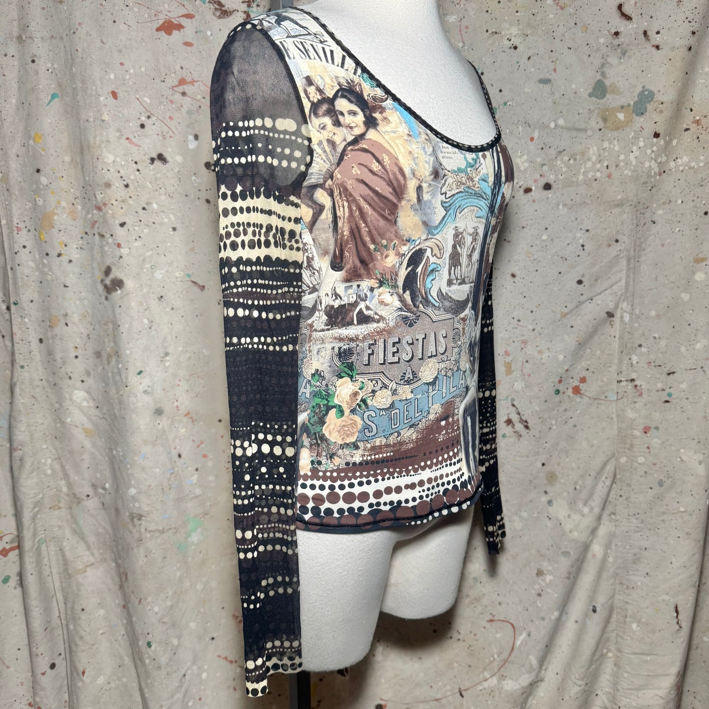 FUZZI ARTSY RENAISSANCE PRINTED MESH LONG SLEEVE TOP