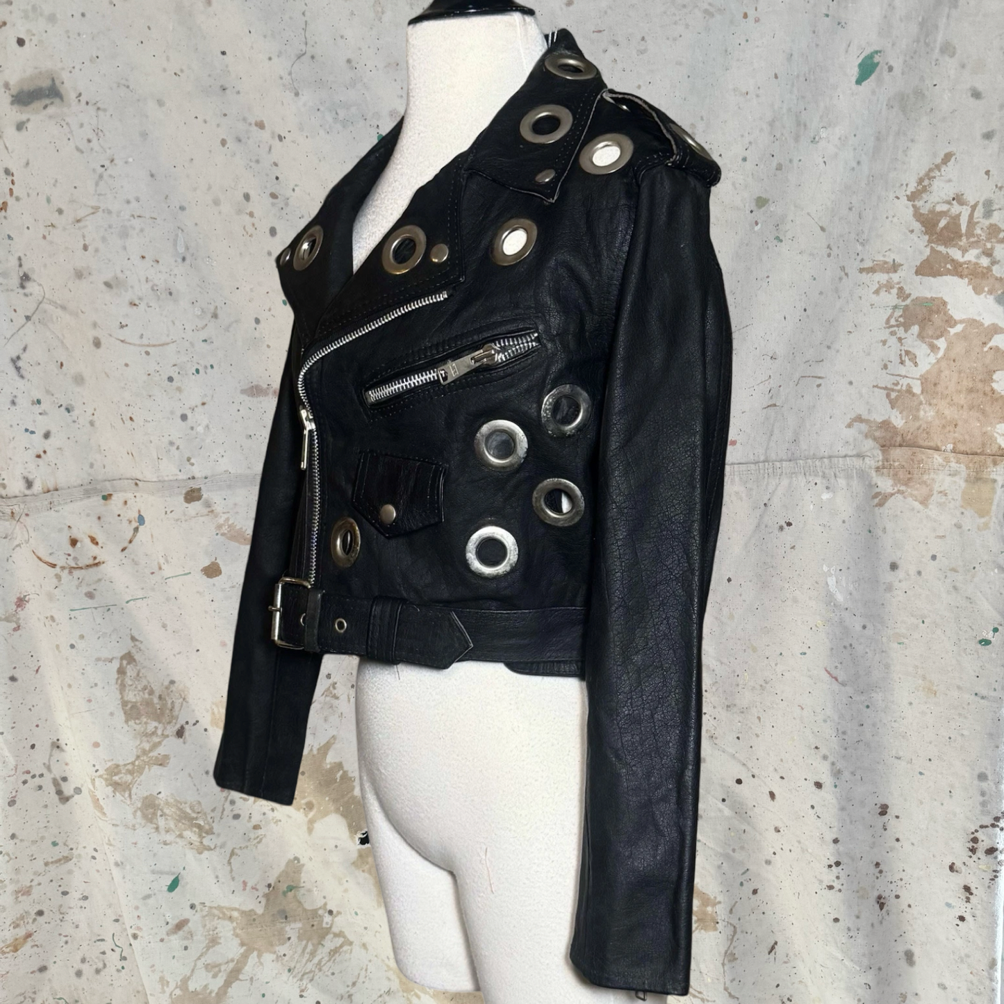 1980s LEATHER GROMMET BODY ARMOR LEATHER PERFECTO MOTORCYCLE BIKER JACKET