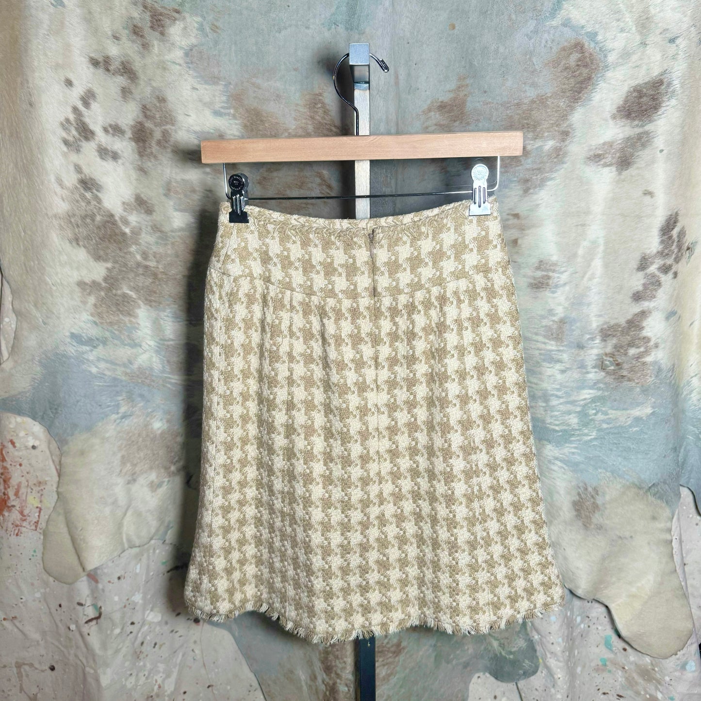 2008 CHANEL TWEED HOUNDSTOOTH SKIRT SUIT