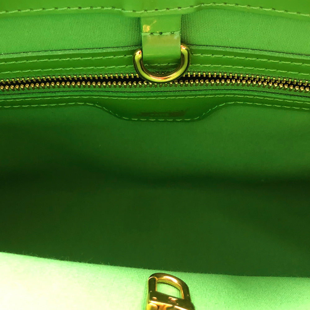 Louis Vuitton Wilshire PM Circa 1998-2000s Marks on the exterior and interior trim glazing. Gold-tone hardware and exterior engraved name plate Matching textile interior with one zip pocket Single D-ring lobster claw style interior closure Color: Vert Tonic