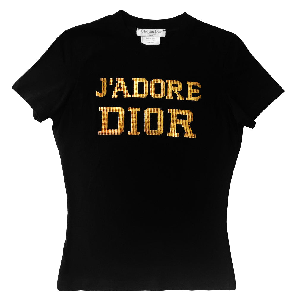 Christian Dior black short sleeve J’Adore Dior 1947 tee by John Galliano for Christian Dior, Autumn 2003 with J’Adore Dior in front and 1947 in back printed in gold chainmail. Made in Italy
