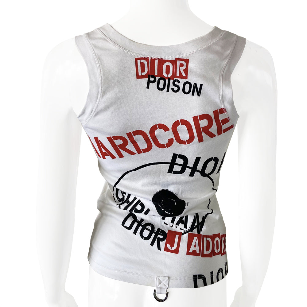 Christian Dior Hardcore Dior white tank with black and red by John Galliano for Dior, spring 2002. Banded neck and arm holes with Hardcore Dior, Poison and J’Adore Dior front and back, vertical zipper detail at one side. Silver tone detachable chain with logo star embellishment and clips at each end. Made in France