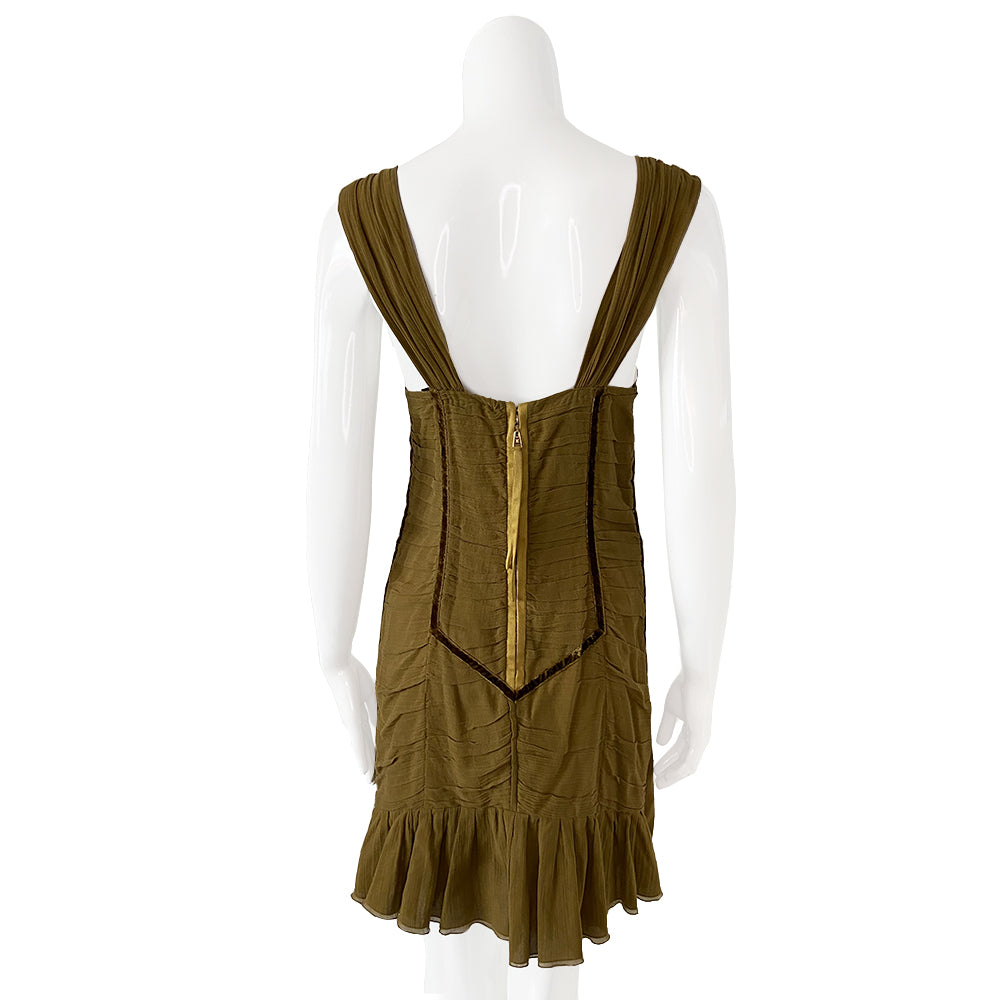Louis Vuitton 2004 Runway Collection Khaki dress by Marc Jacobs spring collection for Gathered straps with gathered bodice, velvet trim front and back. Hand stitched pleated body with ruching in back and ruffled back hem. Back gold-tone zipper closure beneath exposed exterior ribbon. Fully lined in 100% Linen.