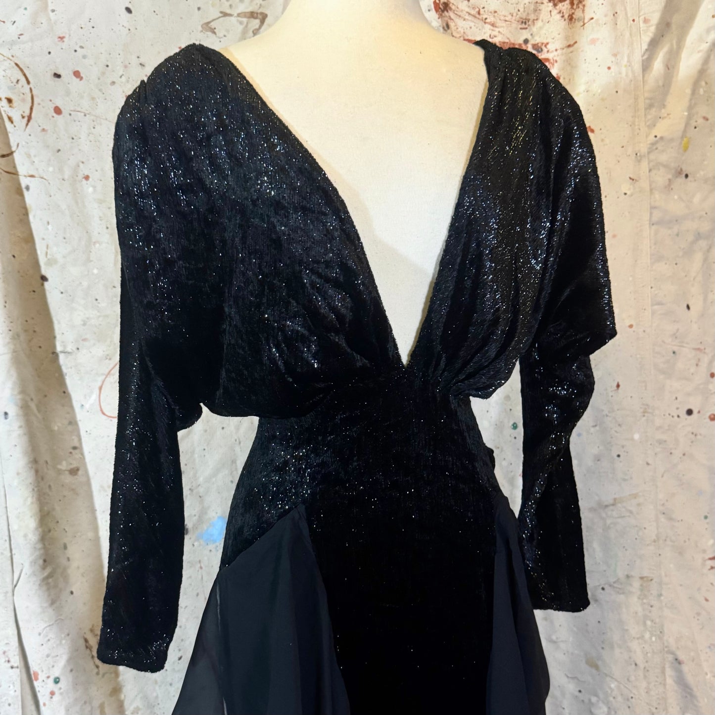 70s / 80s ITALIAN SILK GLITTER LONG SLEEVE LOW PLUNGING FRONT BACK SILK TIERED DRESS