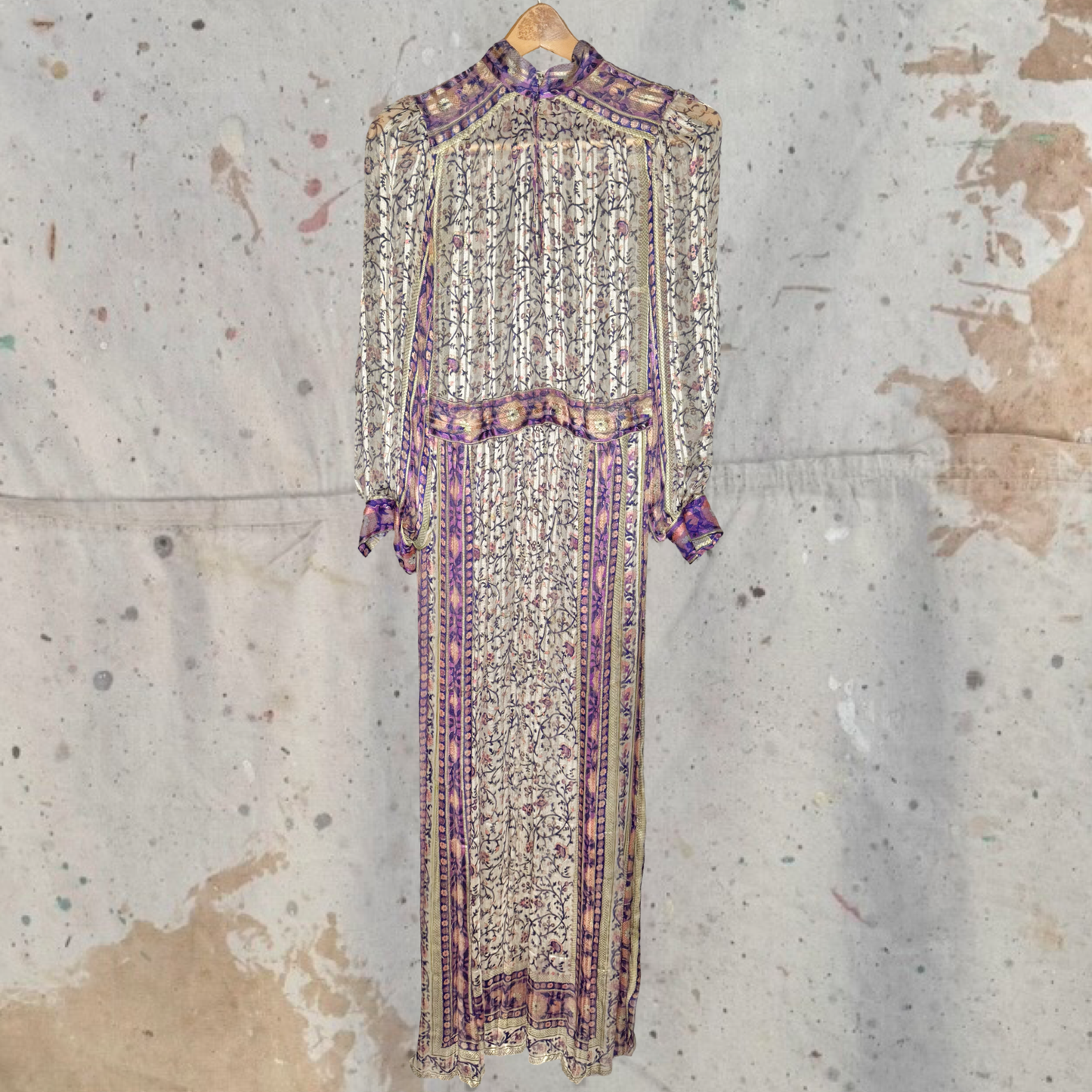 1970s RARE RAKSHA OF HINDIP LONDON SILK PESANT INDIAN PRINTED PURPLE DRESS