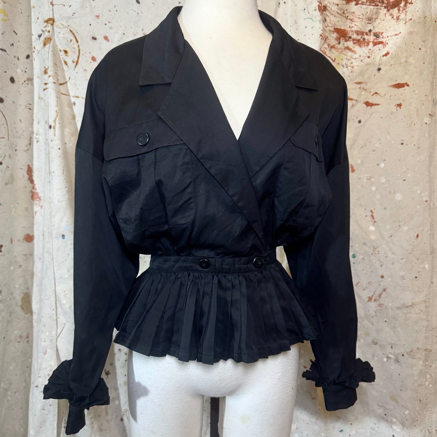 CHANEL SPRING 1986 RUNWAY BLACK PLEATED JACKET