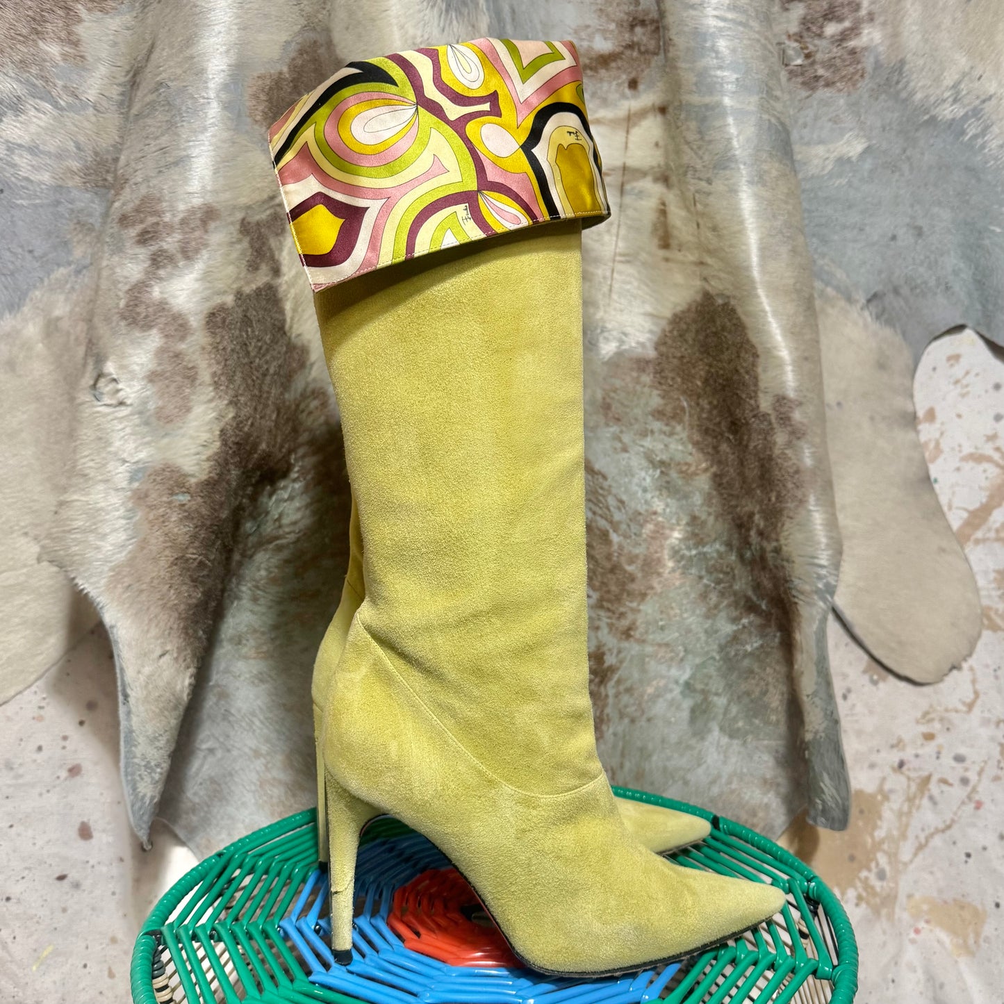 EMILIO PUCCI GREEN SUEDE FOLD OVER GEOMETRIC PRINT STILETTO BOOTS 39.5