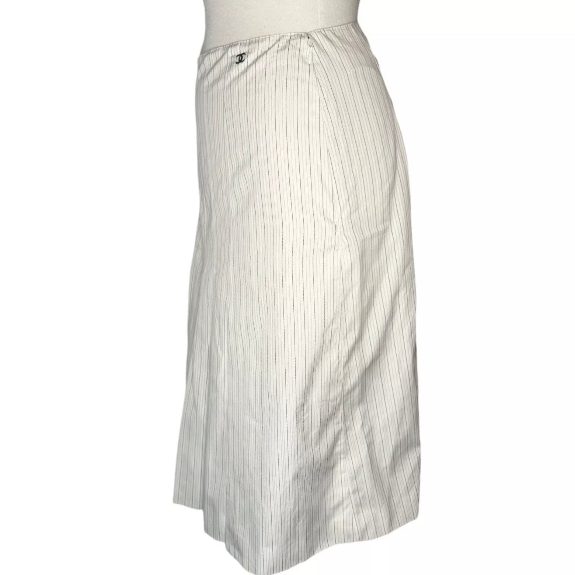 CHANEL 2001 CRUISE POPLIN STRIPE PLEATED SKIRT