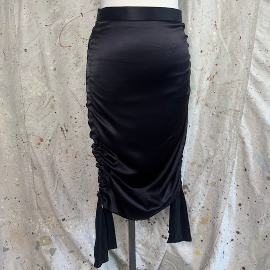 MOSCHINO CHEAP AND CHIC 2010 RUNWAY RUCHED BOTTOM TIE BLACK PENCIL SKIRT - 6
