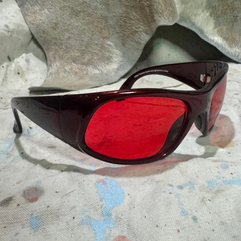 1990'S DEADSTOCK FUNK BERLIN GERMANY RAVE SUNGLASSES RED SHARK