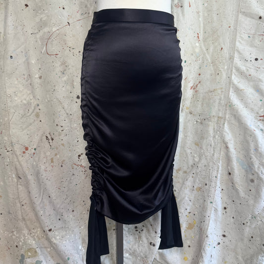 MOSCHINO CHEAP AND CHIC 2010 RUNWAY RUCHED BOTTOM TIE BLACK PENCIL SKIRT - 6