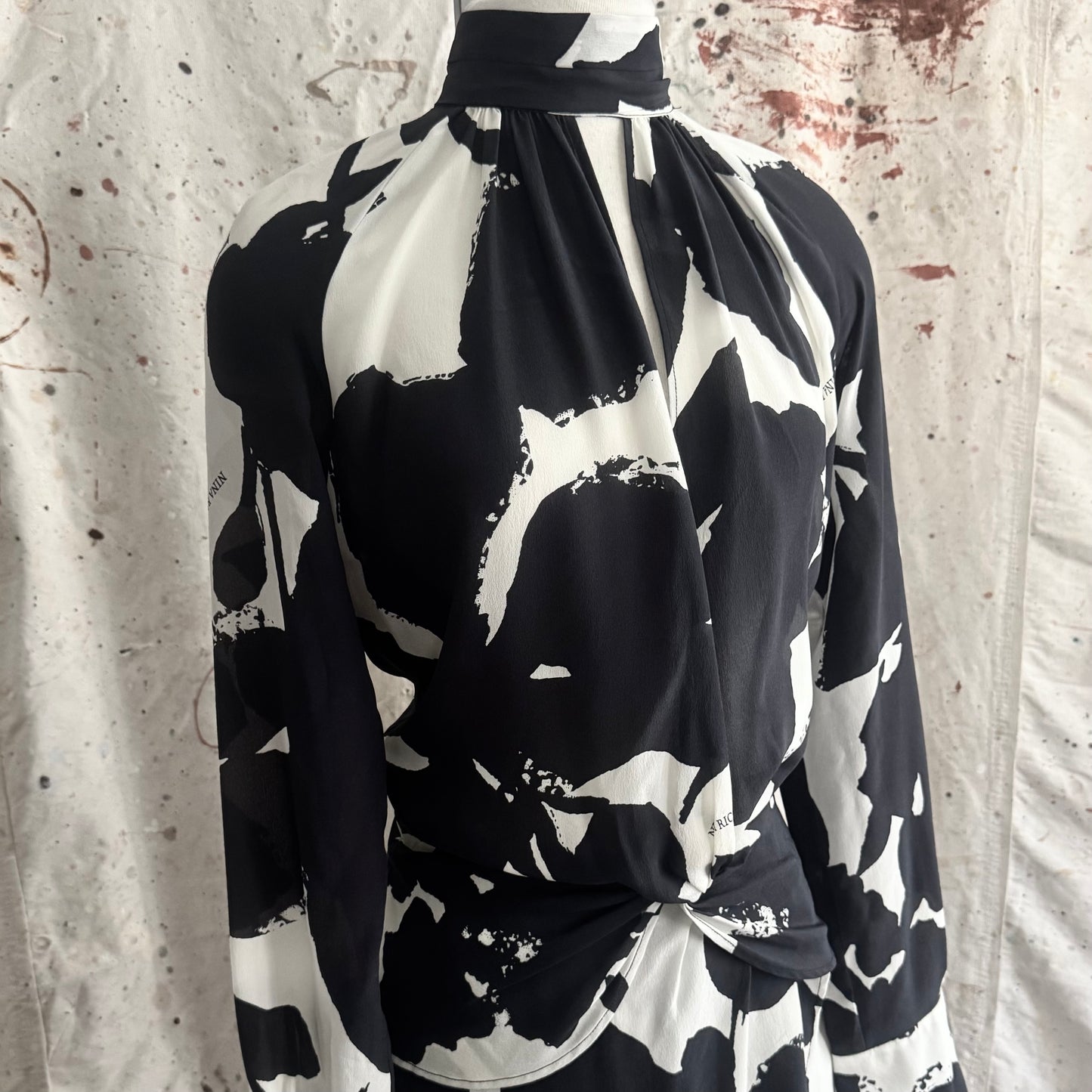 NINA RICCI BLACK WHITE ABSTRACT PRINT SILK HIGH NECK KEYHOLE DRESS 36