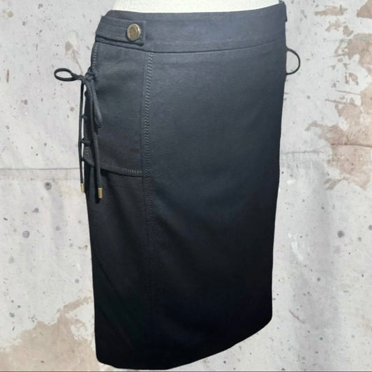 2008 GUCCI SIDE LACING HIPS BUTTON SKIRT BY FRIDA GIANNINI BLACK WOOL 42