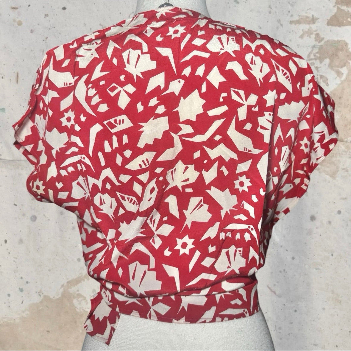 1970s GUCCI RED SILK GEOMETRIC PATTERN WRAP TIE BLOUSE
