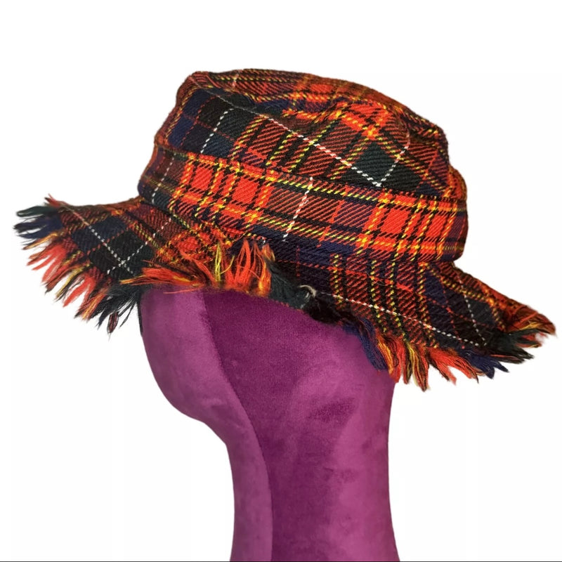 90s MOSCHINO WOOL TARTAN FRINGE HAT RED