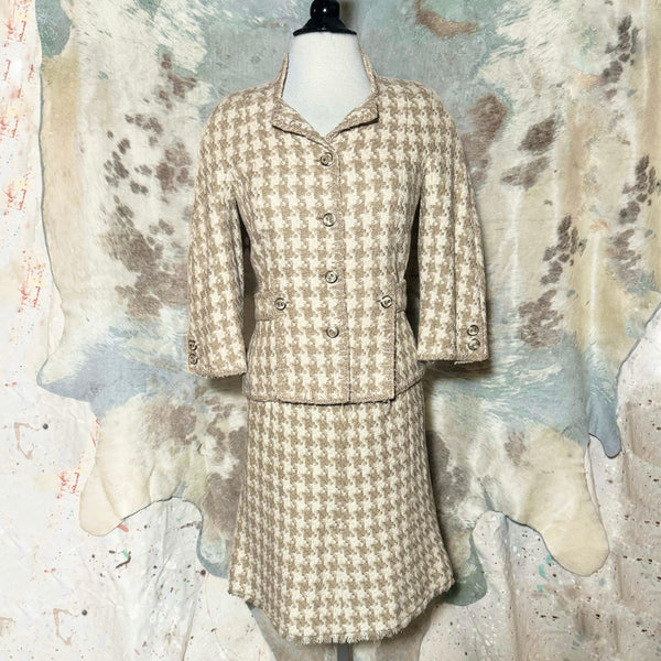 2008 CHANEL TWEED HOUNDSTOOTH SKIRT SUIT