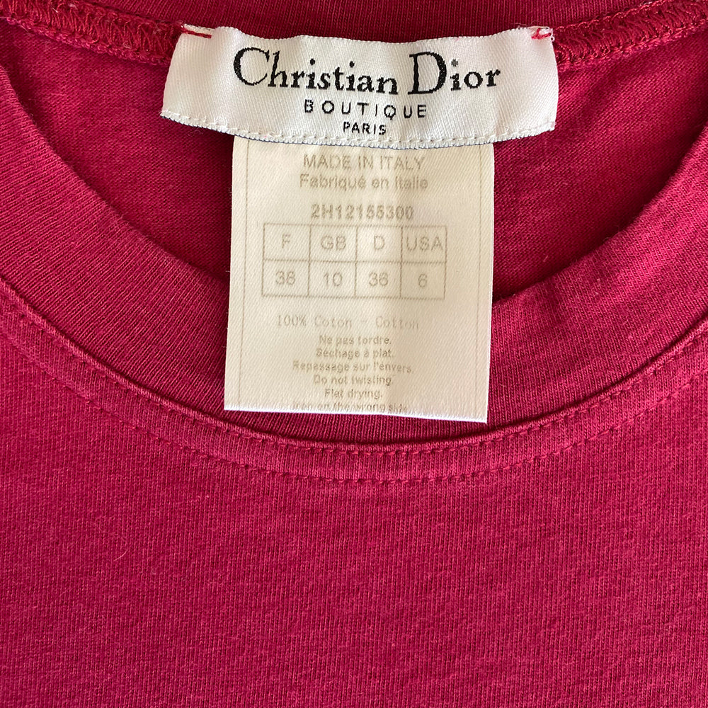 Christian Dior J’Adore Dior fuchsia 1947 World Champion crew neck sleeveless tee by John Galliano for Christian Dior, FW 2002 with velvety yellow appliqué J’Adore Dior lettering in front World Champion 1947 in back. Made in Italy 