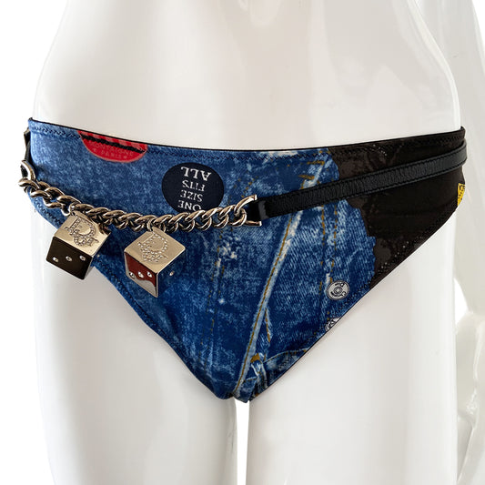Christian Dior Crystal Chain Link Dice Belt F/W 2004 by John Galliano for Dior. Leather with silver chain accent diamante embellished Dior logo silver dice. Black leather adjustable slider loop. Silver CD Engraved Buckle. Light wear on dice; not noticeable when wearing.