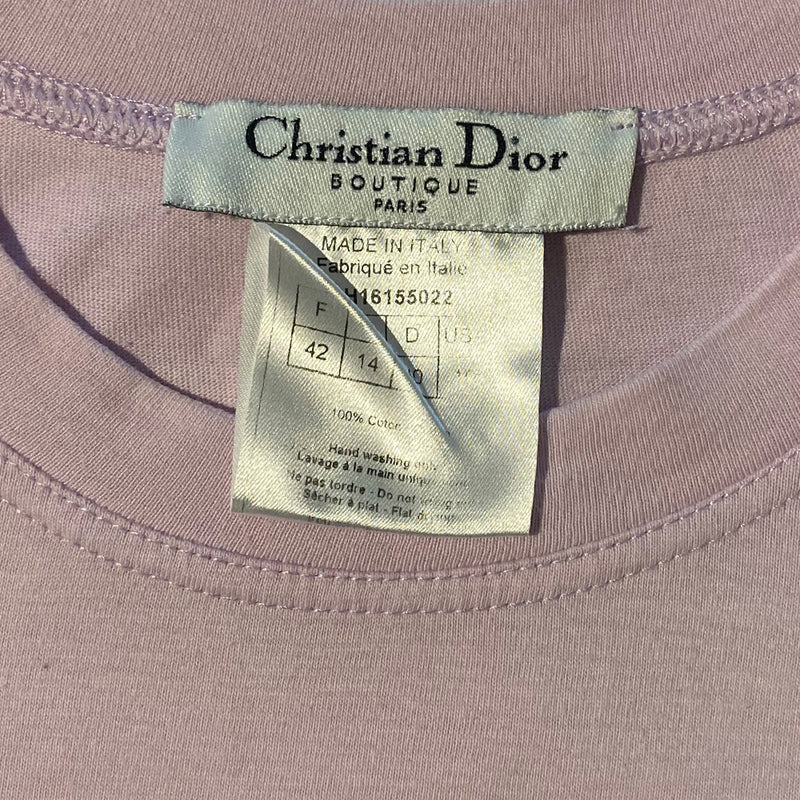 Christian Dior J’Adore Dior pastel pink with gold-tone chainmail print short sleeve Latest Blonde tee by John Galliano for Christian Dior, winter 2002 with J’Adore Dior in front, Latest Blonde in back printed in chainmail.  Made in Italy 