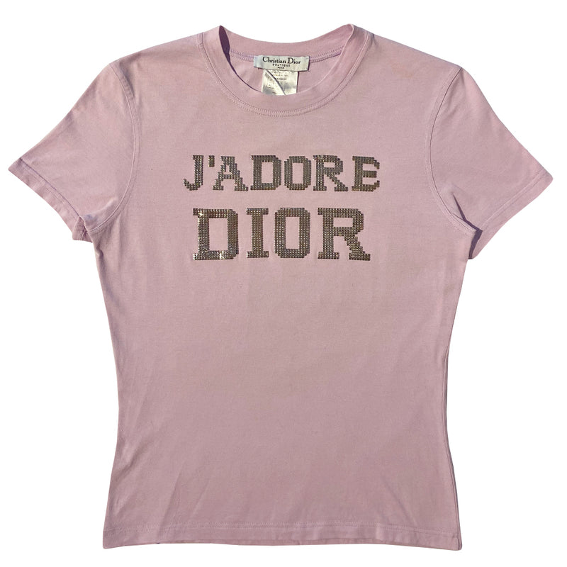Christian Dior J’Adore Dior pastel pink with gold-tone chainmail print short sleeve Latest Blonde tee by John Galliano for Christian Dior, winter 2002 with J’Adore Dior in front, Latest Blonde in back printed in chainmail.  Made in Italy 