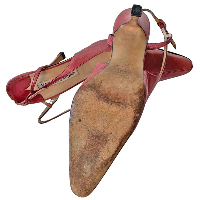 Manolo Blahnik pink leather slingback heels circa 90's with nude leather lining and adjustable 5 hole buckle closure. 