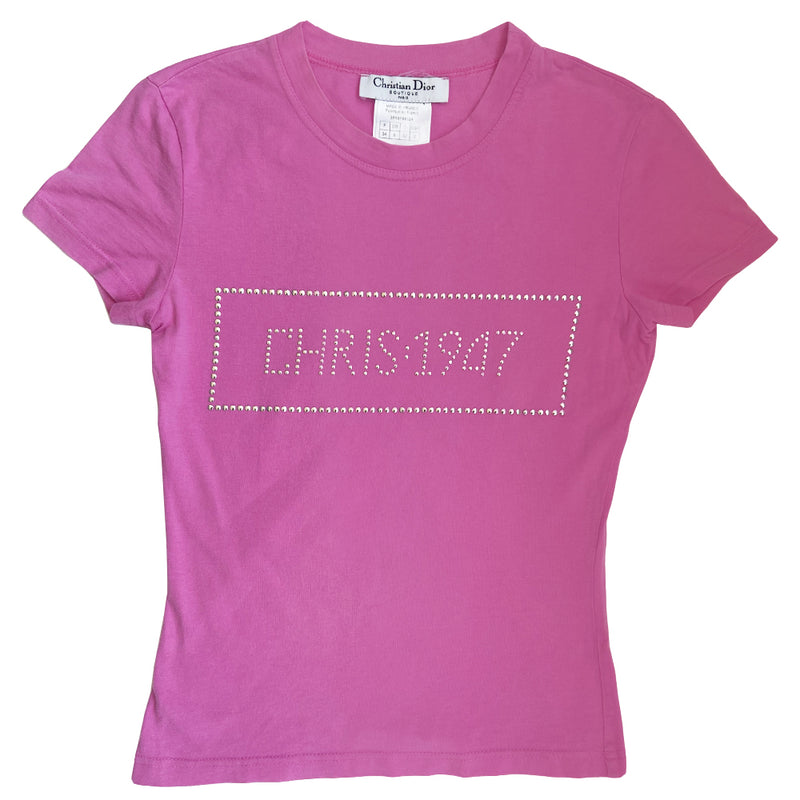 Christian Dior pink Chris 1947 tee by John Galliano for Dior, summer 2003. Crew neck Short sleeve tee with Chris 1947 surrounded by a rectangular box design all made from silver-tone metal studs in front. Made in France 